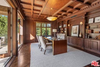 Building Photo - 980 Stradella Rd