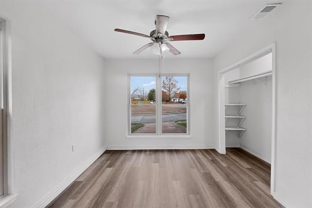 Building Photo - 5516 Laredo Ln