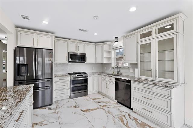 Building Photo - 3233 Santana Ln