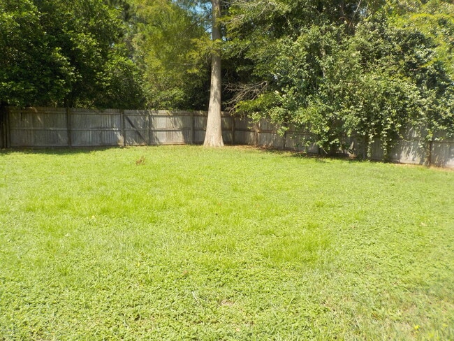 Building Photo - 2452 Ridgecrest Ave