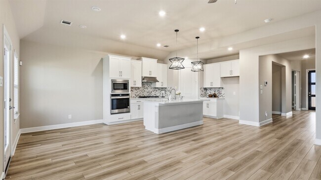 Building Photo - 21450 Petherton Dr