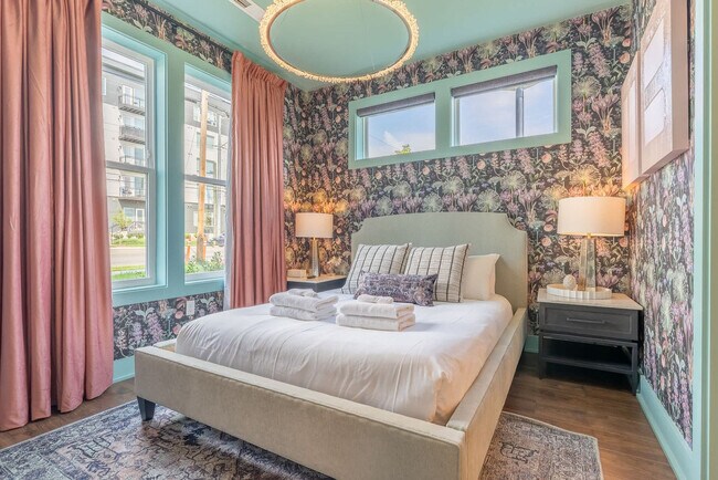 Building Photo - 87 Lucile St