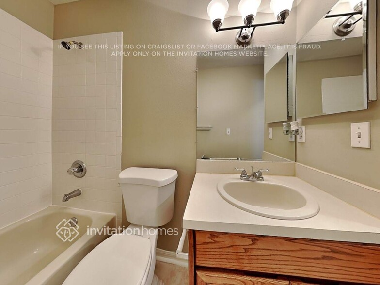 Building Photo - 4618 Daventry Pl
