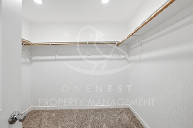 Building Photo - Modern Living at Its Finest: Brand New Twelve Bridges Home