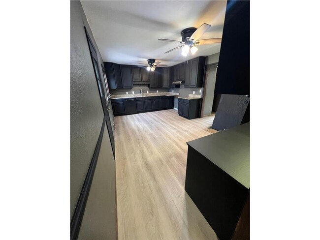 Building Photo - 2345 County