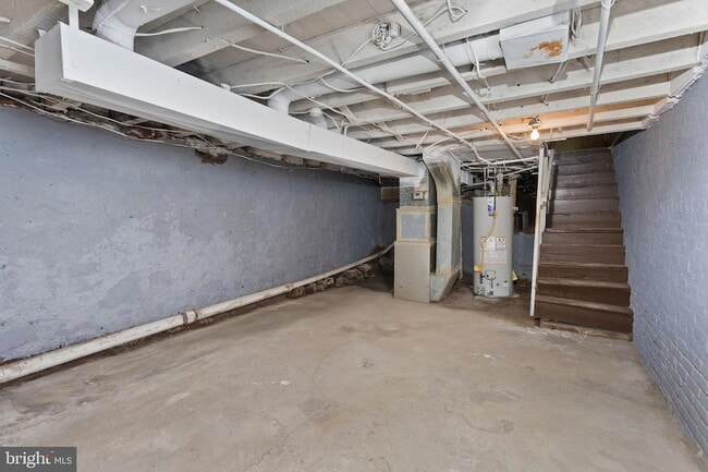Building Photo - 28 Poplar St