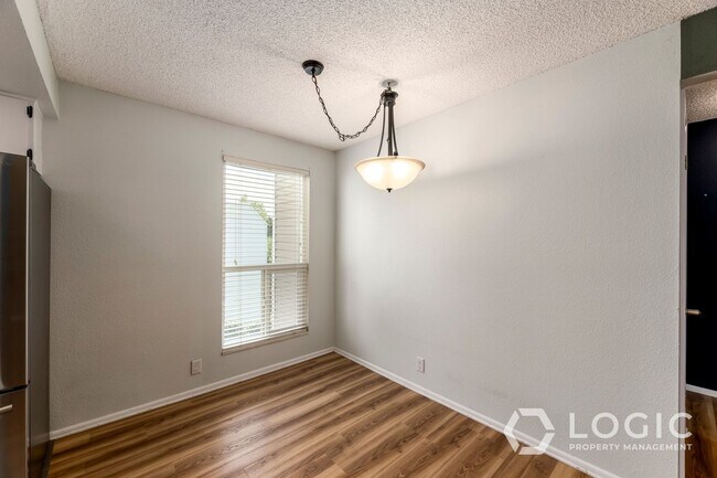 Building Photo - 4629 S Quail Vis Cv