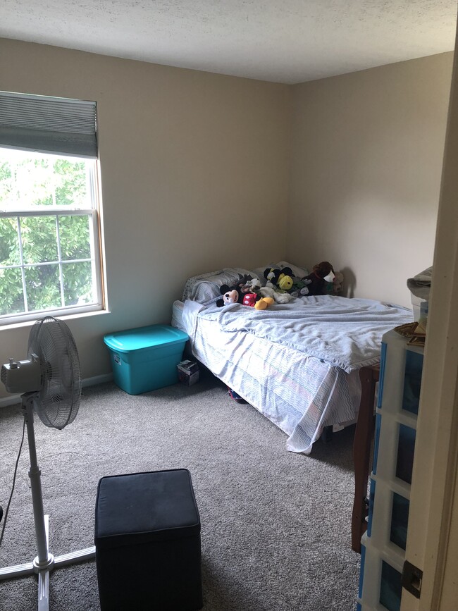 Building Photo - 229 MACANDREWS WAY