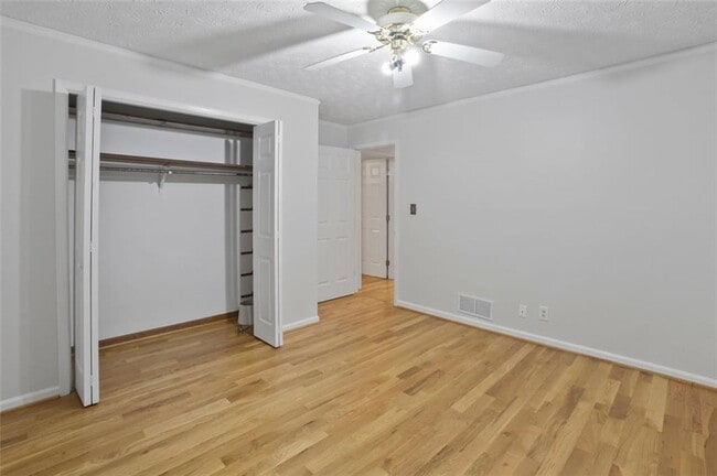 Building Photo - 1445 Land O Lakes Dr