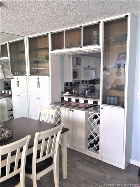 Building Photo - 9900 S Ocean Dr