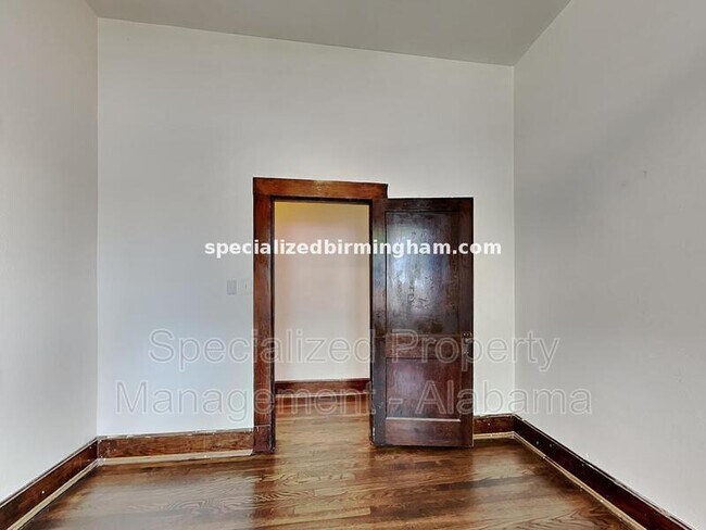 Building Photo - 5813 2nd Ave N