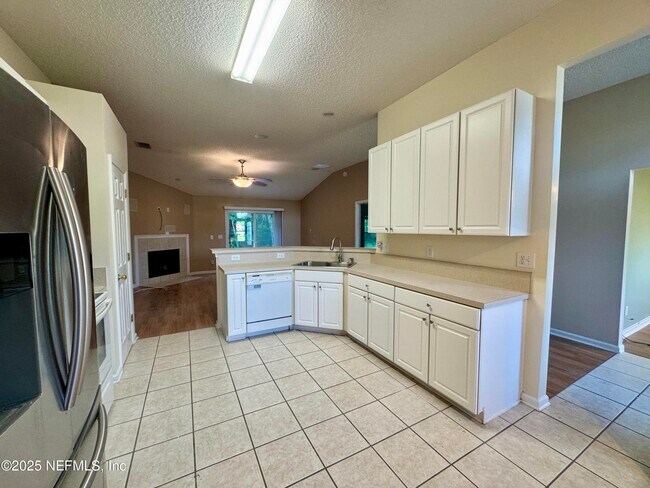 Building Photo - 1635 Heather Fields Ct