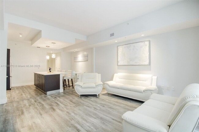 Building Photo - 5350 NW 87th Ave