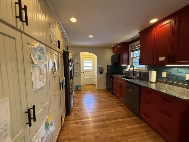 Building Photo - 36 Risley Rd