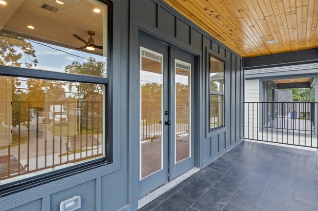 Building Photo - 884 Prosper St