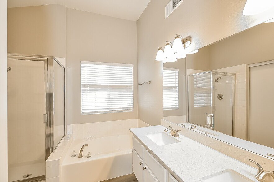 Building Photo - 3316 Sturbridge Cir