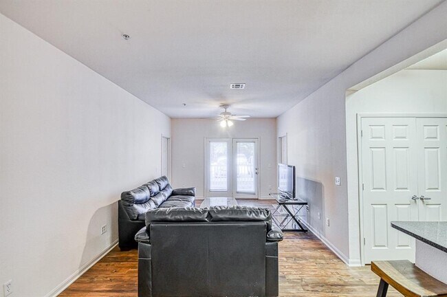 Building Photo - 2200 Classen Blvd