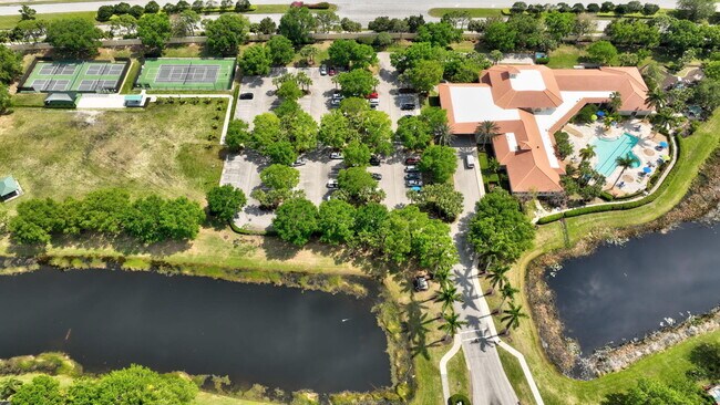 Building Photo - 8908 Champions Way