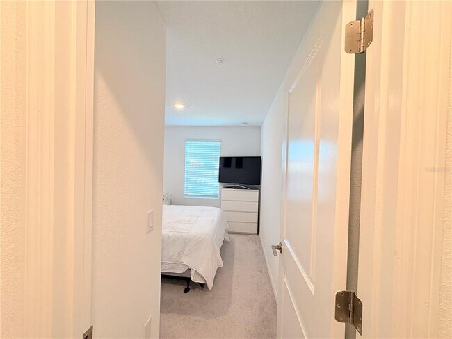 Building Photo - 5020 Revolutionary Wy