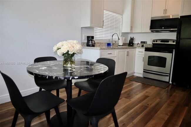 Building Photo - 564 NW 51st St