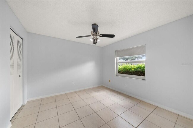 Building Photo - 5726 Ridgestone Dr