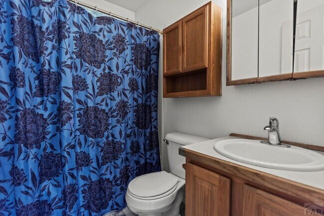 Building Photo - 3 Bed Home in Pueblo West with huge yard!