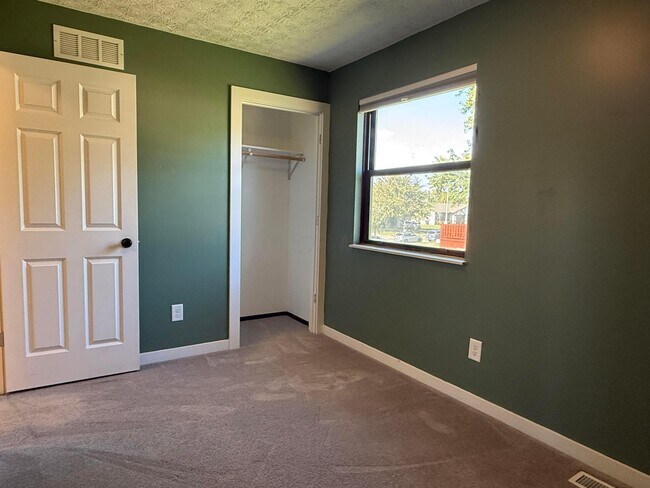 Building Photo - 6378 Cherroy Dr