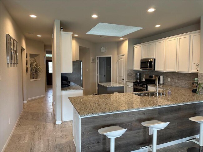 Building Photo - 12531 Lake Portal Dr