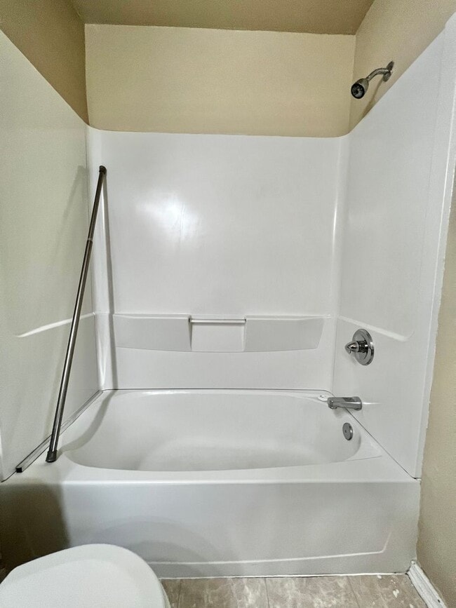 Building Photo - Spacious 4 Bed, 3.5 Bath Home with Finished Basement in South Fort Collins!