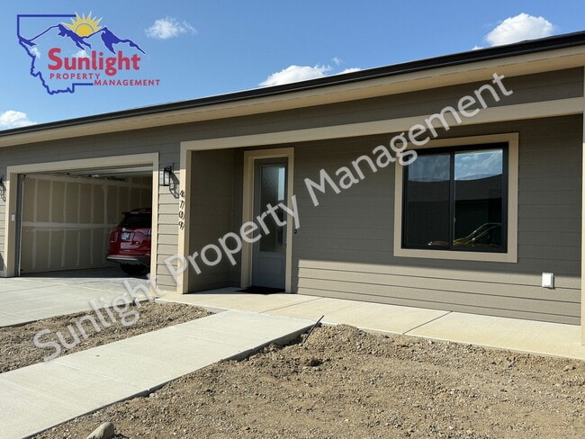 Building Photo - Brand New Townhome For Rent