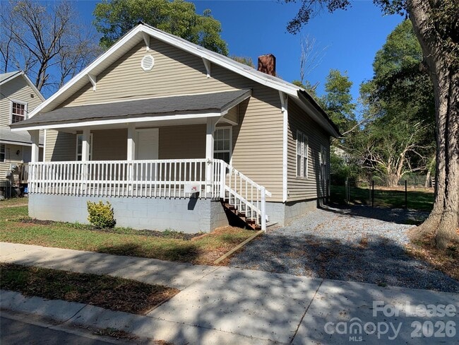 Building Photo - 208 Parker Ave