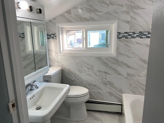 Toilet - 1916 Putnam Ave