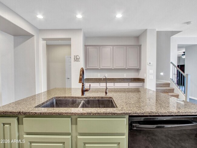 Building Photo - 7135 W Desert Mirage Dr