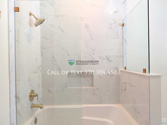 Building Photo - 724 Beall Ave