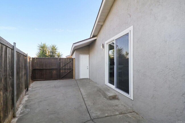 Building Photo - 4BD/2BA Recently Renovated Home in Escondido
