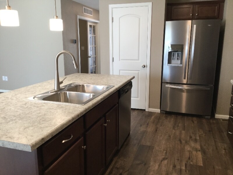 Building Photo - 2983 Cub Lake Dr