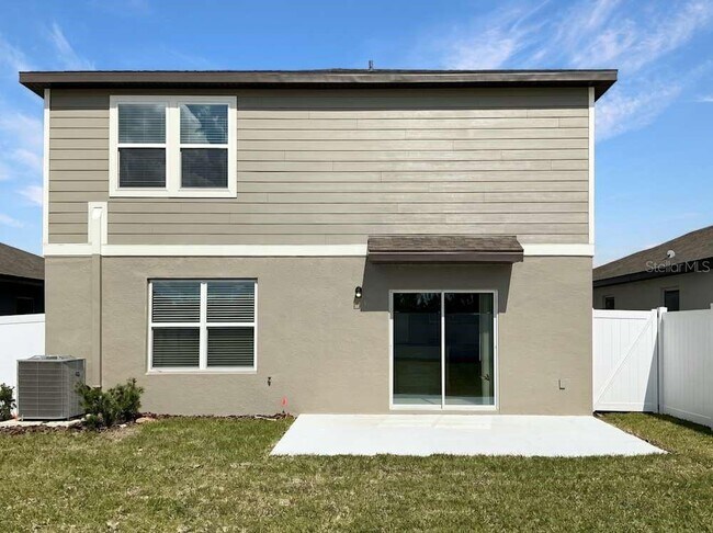 Building Photo - 3551 Hornbeam Rd