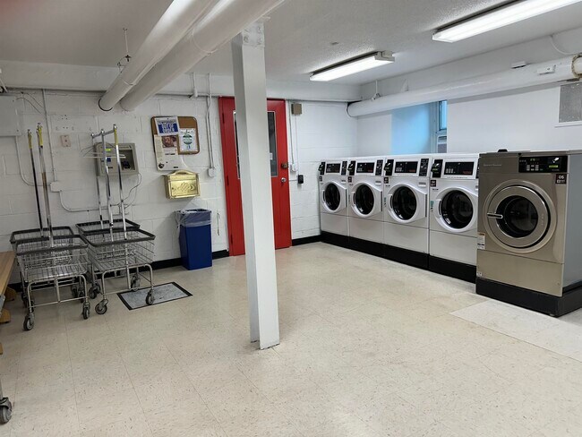 Building Photo - 8600 JFK Blvd E