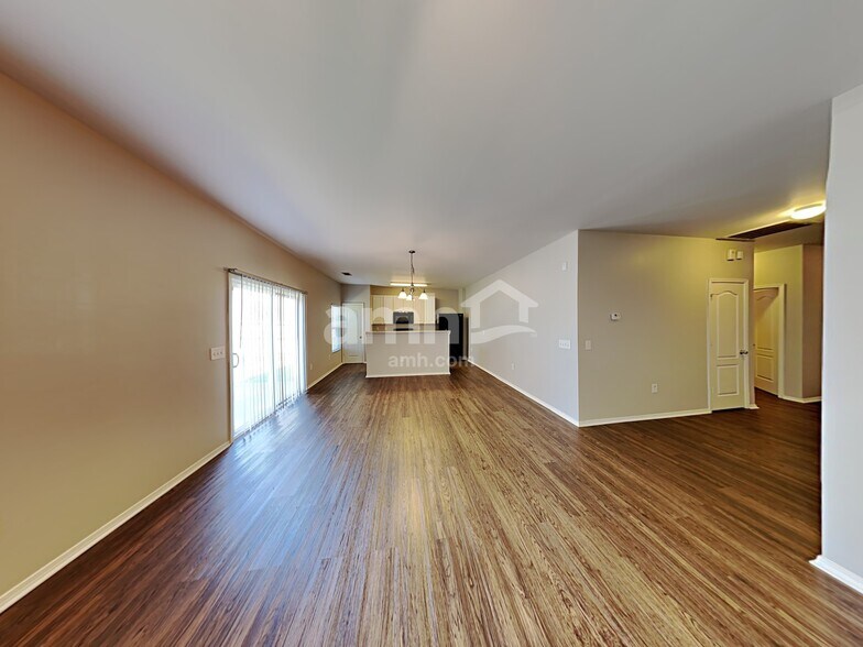 Building Photo - 607 Waterlemon Way