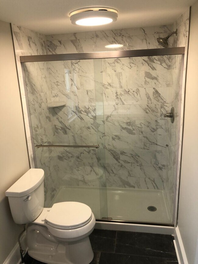 Building Photo - 143 Eastern Drive