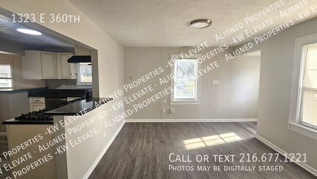 Building Photo - 1323 E 360th-
