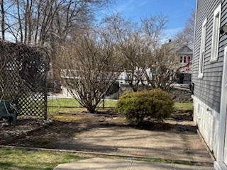 Private Patio Area for table and chairs - 64 Plymouth St