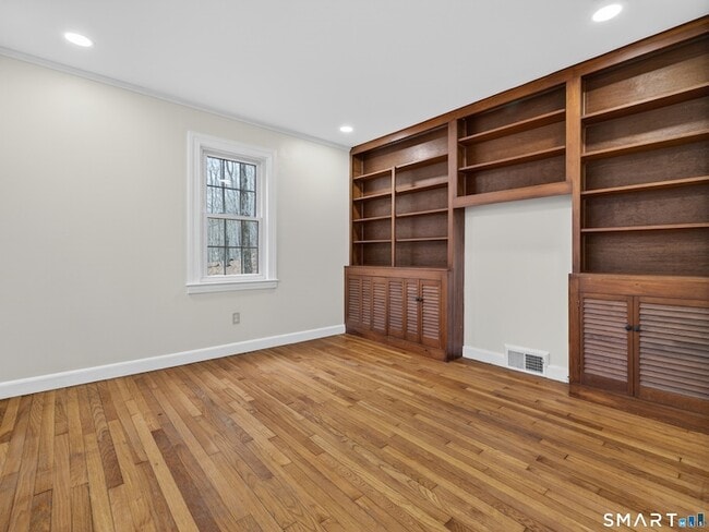 Building Photo - 87 McVeagh Rd