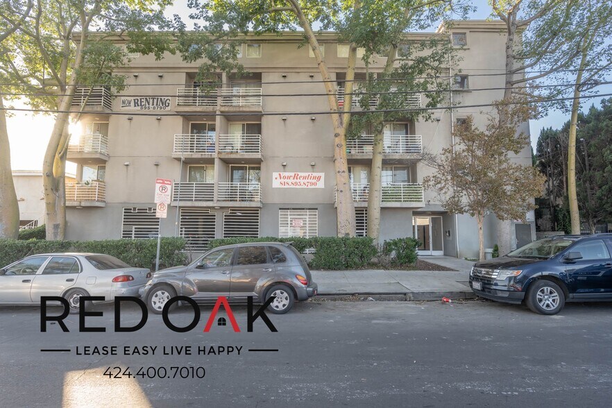Building Photo - 8309 Cedros Ave