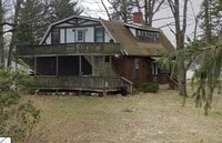 Building Photo - 232 Strouse Ave