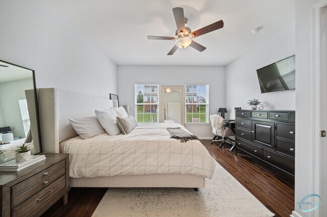 Building Photo - 12908 White Pine Way