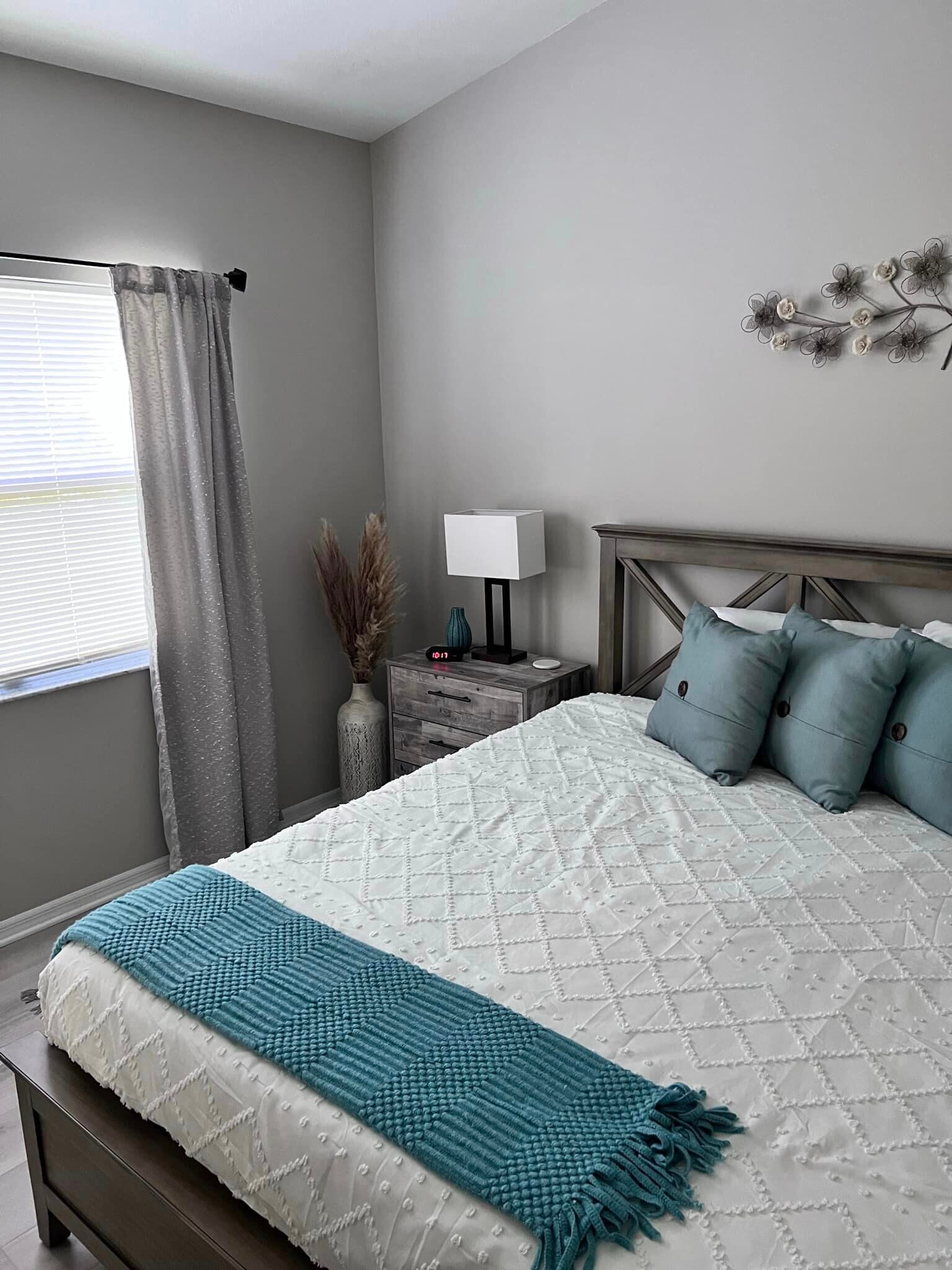 Master Bedroom - 6655 Huntington Lakes Cir