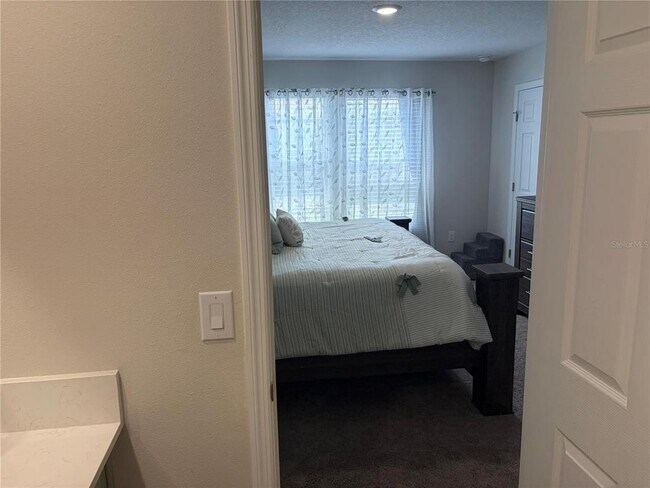 Building Photo - 3840 King Hill Dr