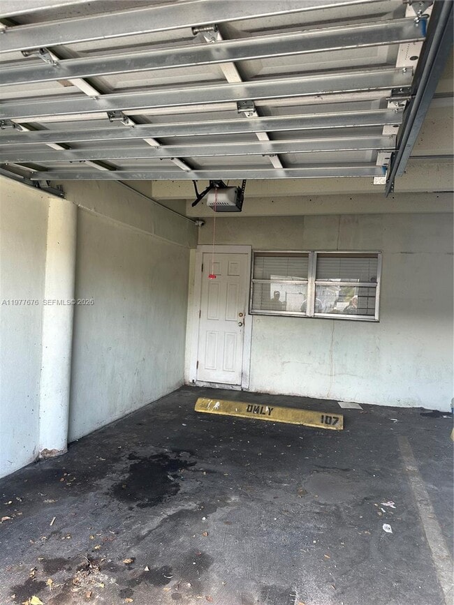 Building Photo - 12890 NE 8th Ave