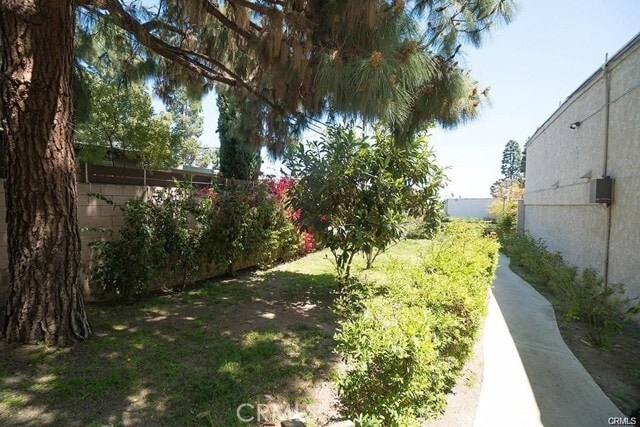 Building Photo - 322 Miraleste Dr